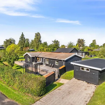 Feriehus Frede - 1km From The Sea By Interhome